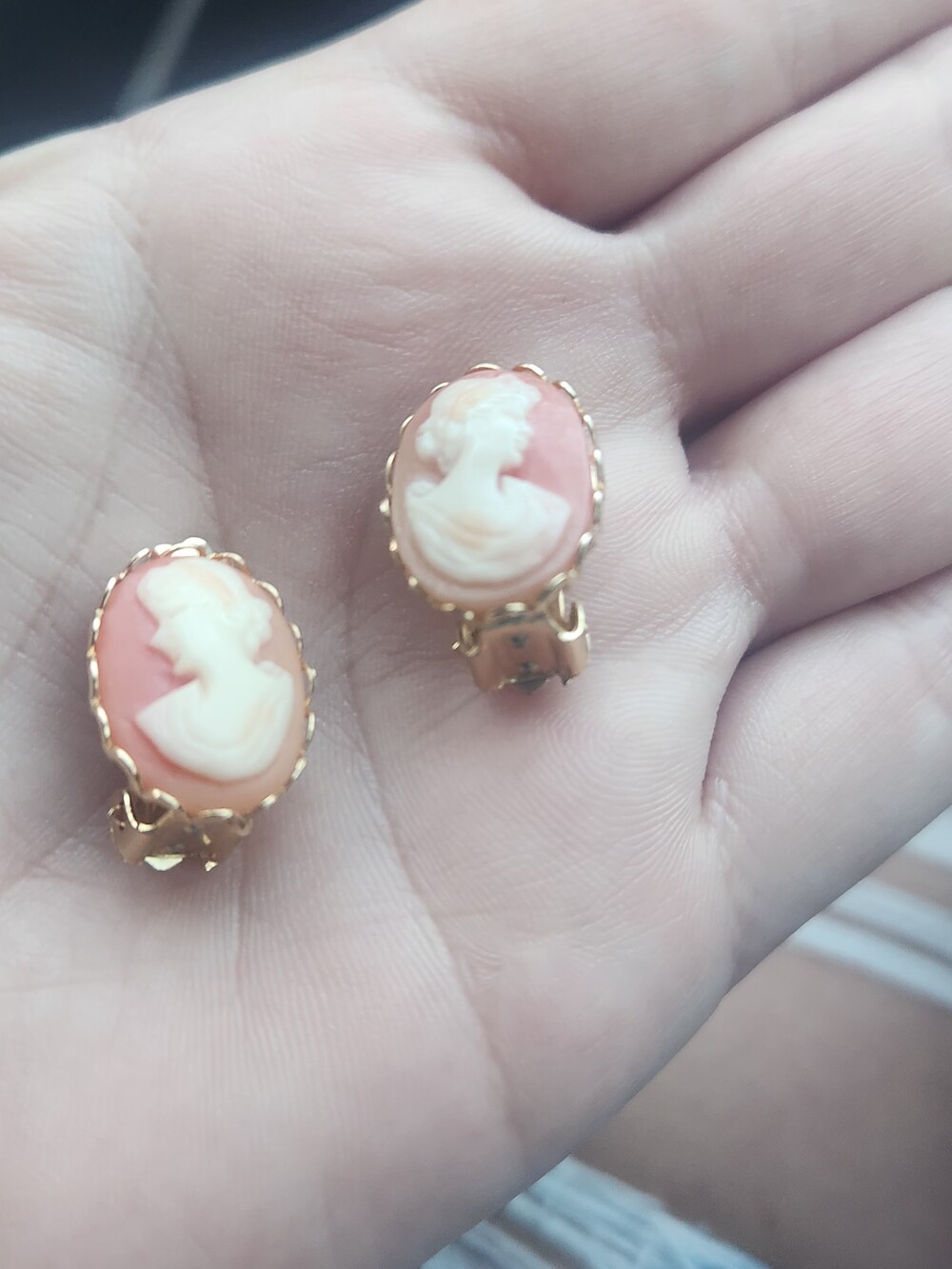 Cameo Oval Drop Earrings in White & Gold Like New